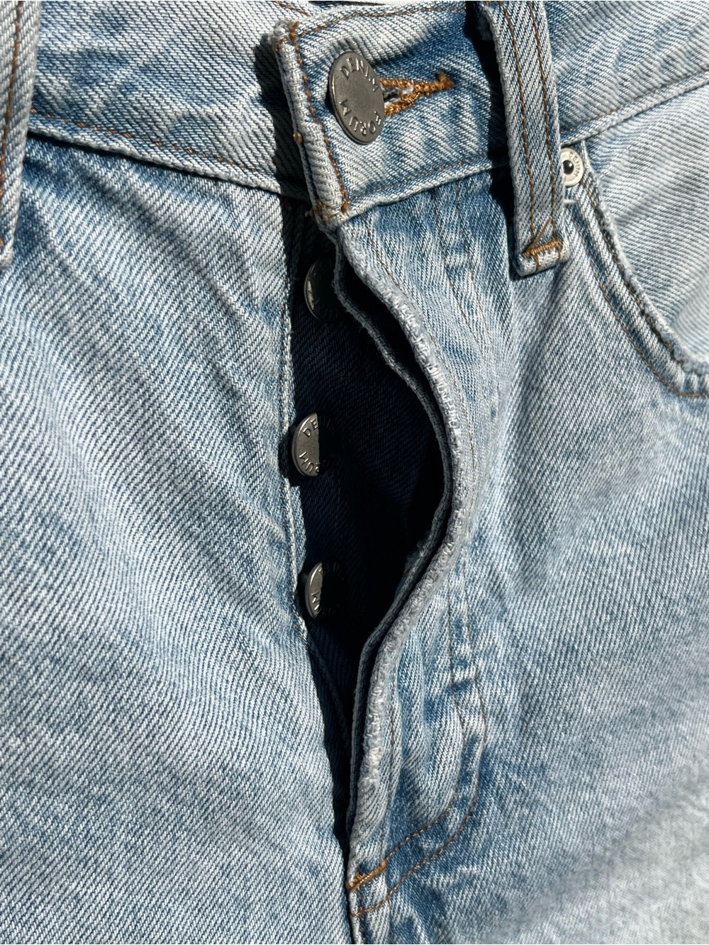 NWOT Denim Forum Aritzia Yoko shorts - Picture 3 of 9